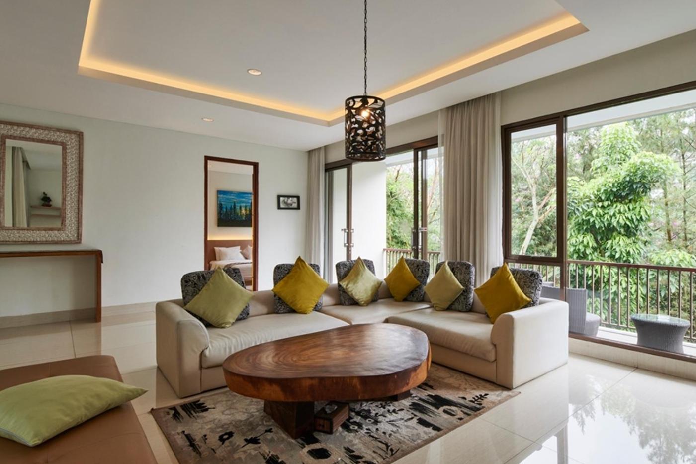 Hikari Hill View Villa 7 Bedrooms With A Private Swimming Pool And Billiard باندونج المظهر الخارجي الصورة