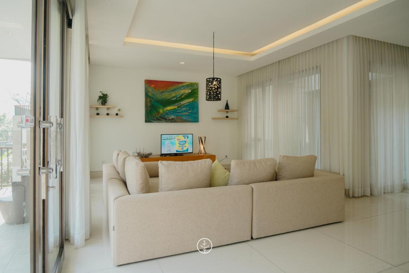 Hikari Hill View Villa 7 Bedrooms With A Private Swimming Pool And Billiard باندونج المظهر الخارجي الصورة
