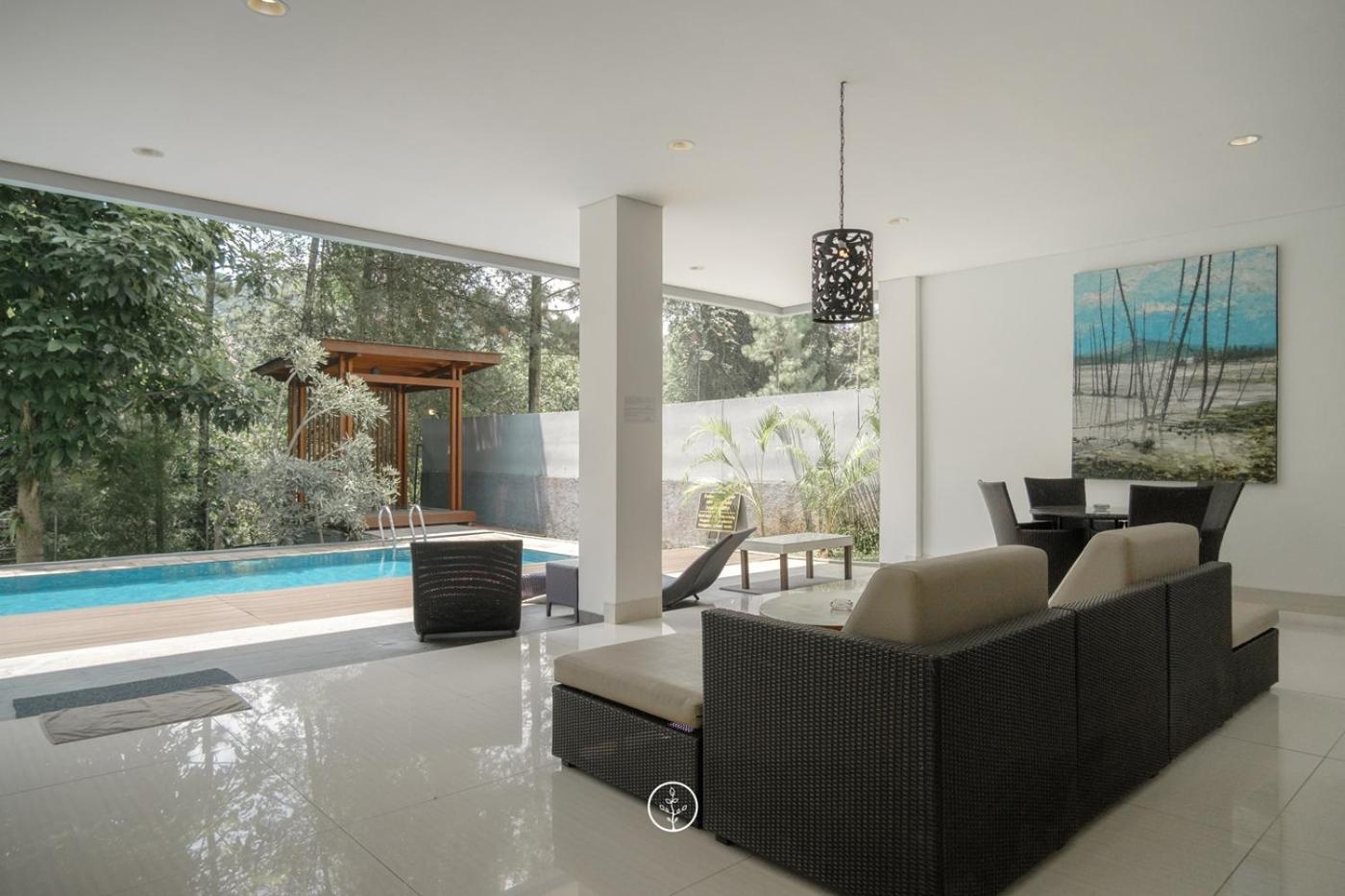Hikari Hill View Villa 7 Bedrooms With A Private Swimming Pool And Billiard باندونج المظهر الخارجي الصورة