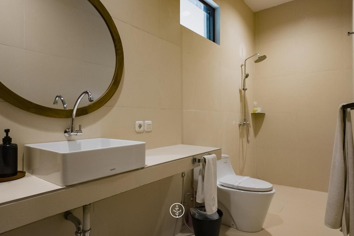 Hikari Hill View Villa 7 Bedrooms With A Private Swimming Pool And Billiard باندونج المظهر الخارجي الصورة